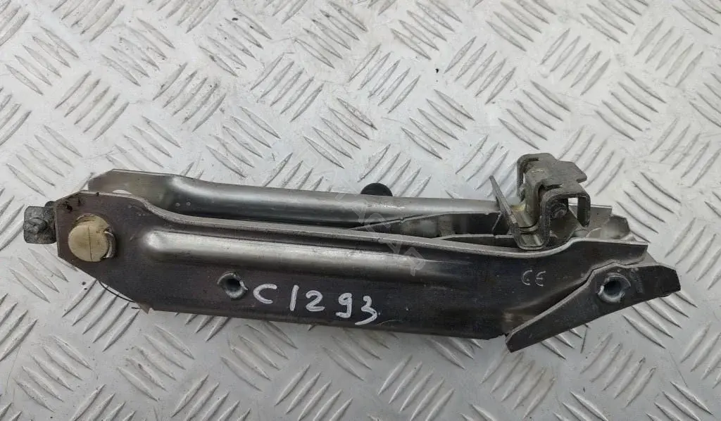 Домкраты 8L0011031A
