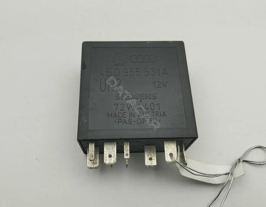 Реле стеклоочистителя 4B0955531A