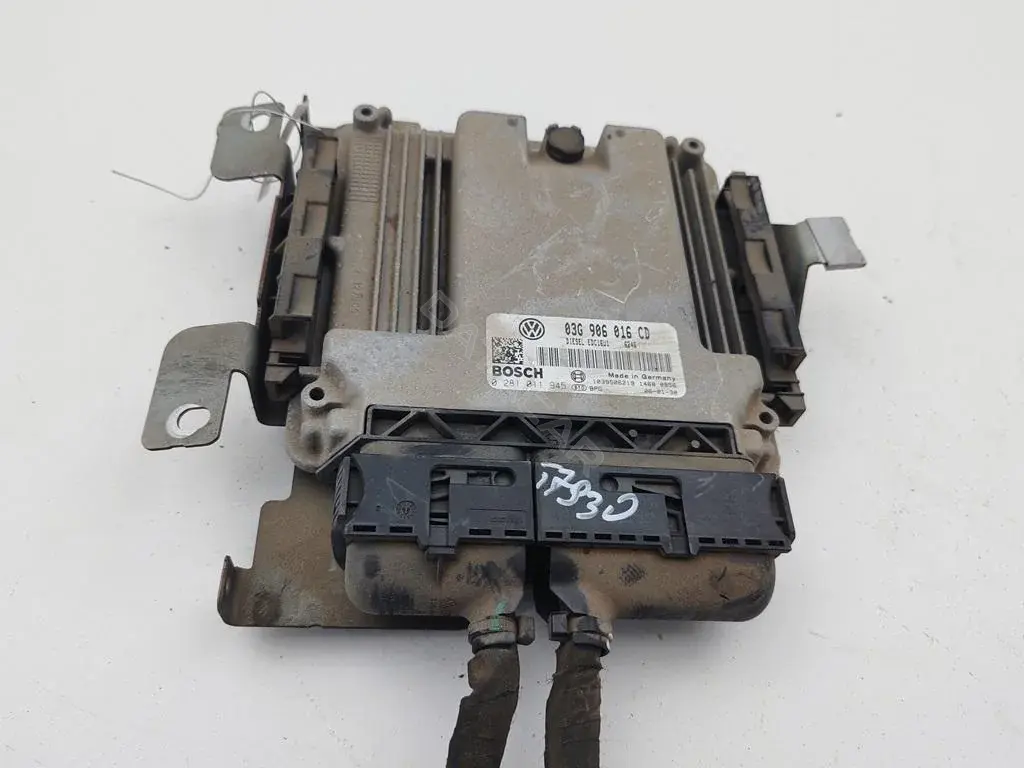 Блок управления двигателем 03G906016CD