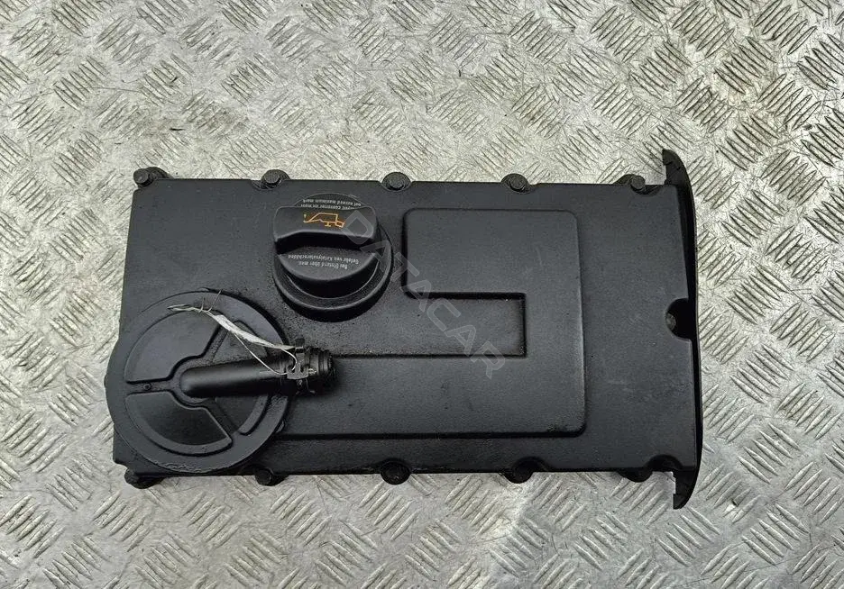 Крышка клапанная 03G103475
