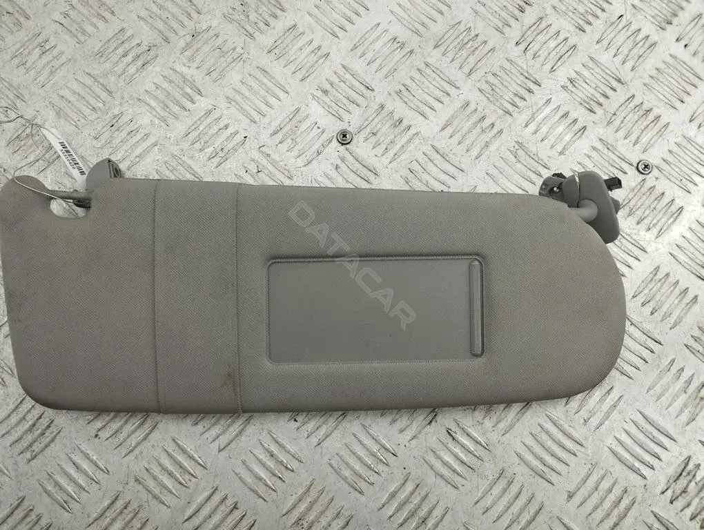 Козырек солнцезащитный 4D0857552AA