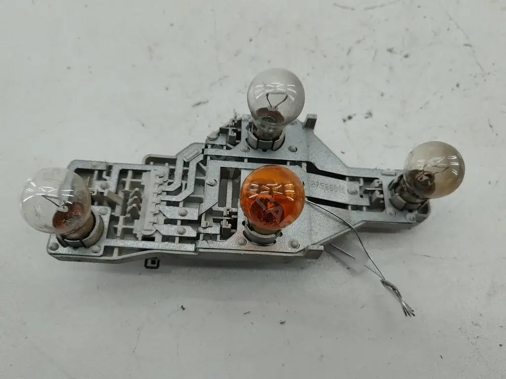 Панель (плата) фонаря заднего 1Z9945258