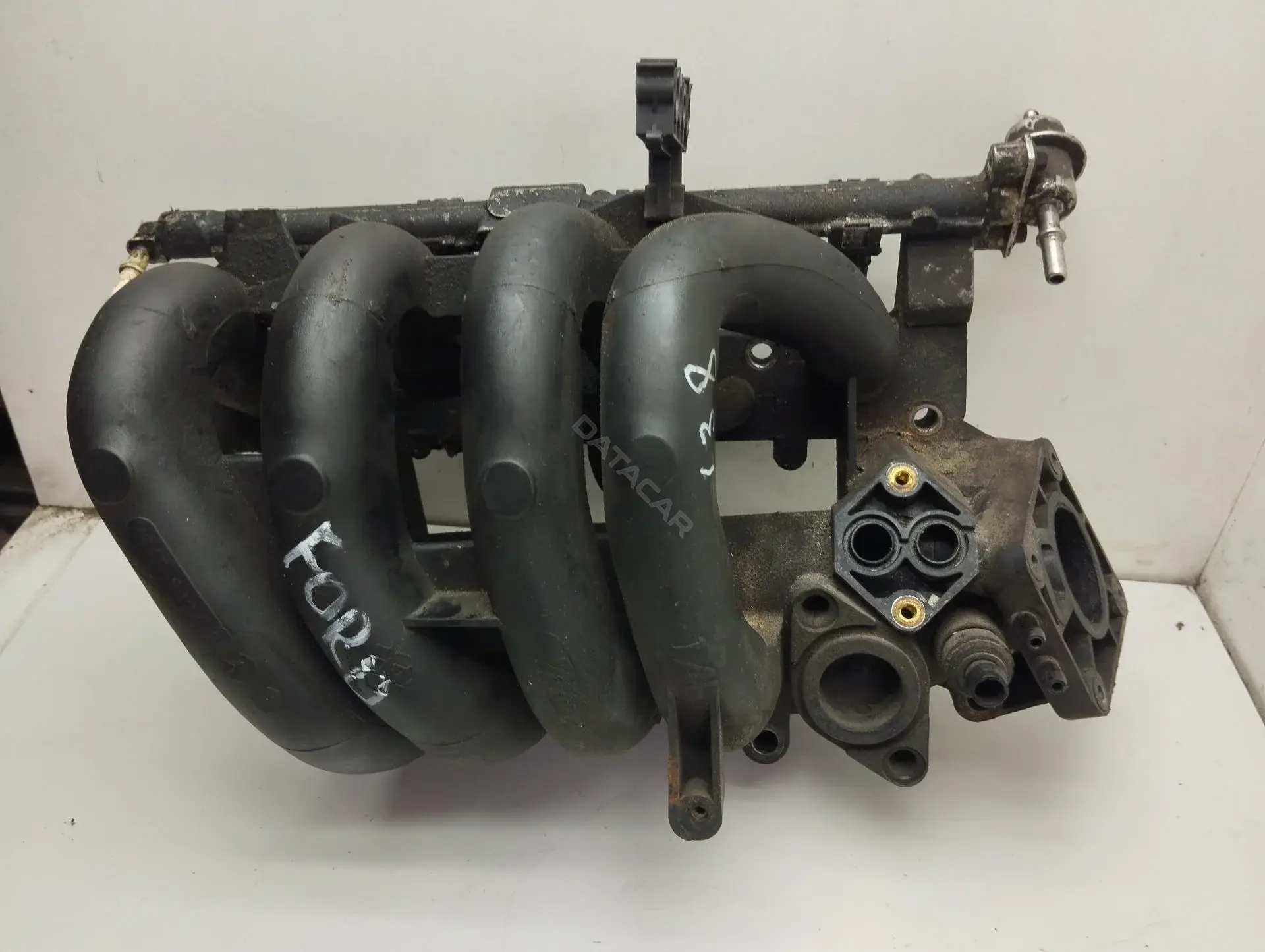 Коллектор впускной XS4E9424GF