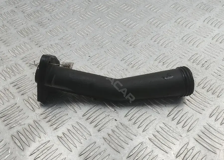 Маслозаливная горловина 044115308A