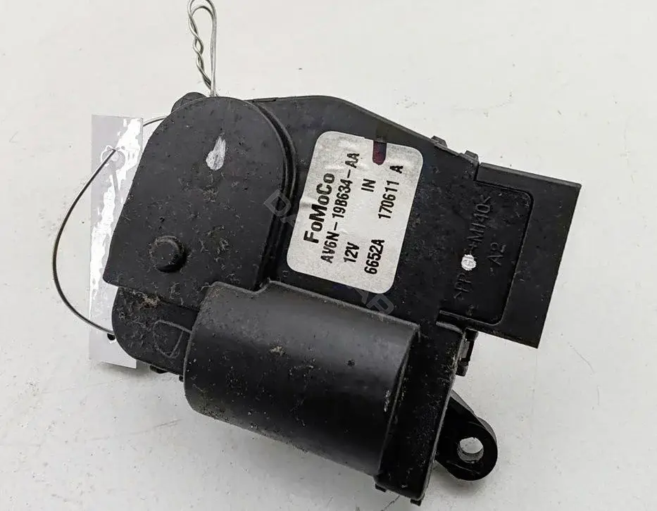 Привод заслонки отопителя AV6N19B634AA