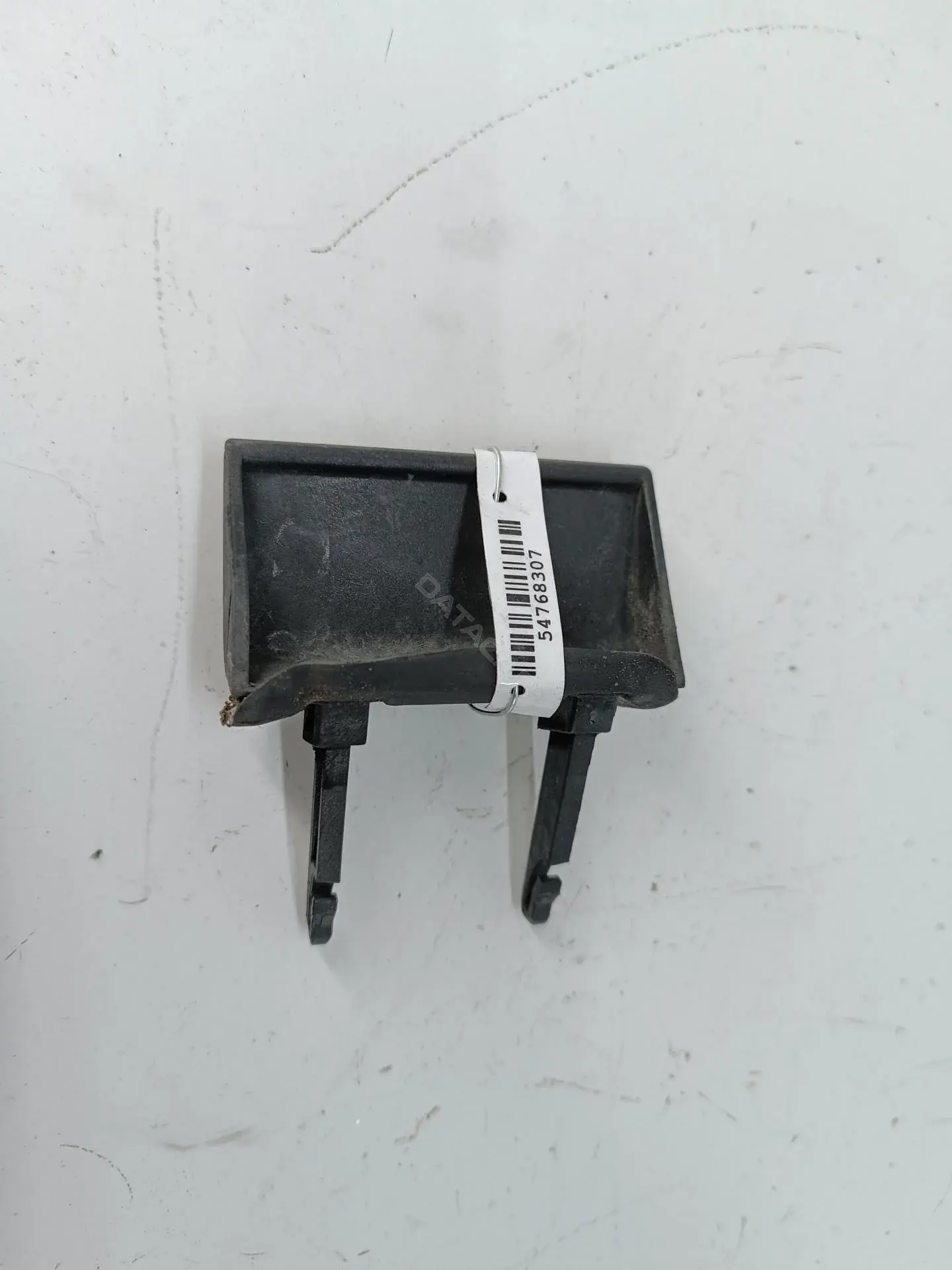Ручка крышки багажника 4B0827777B