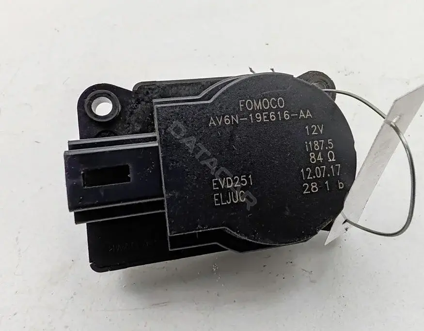 Привод заслонки отопителя AV6N19E616AA