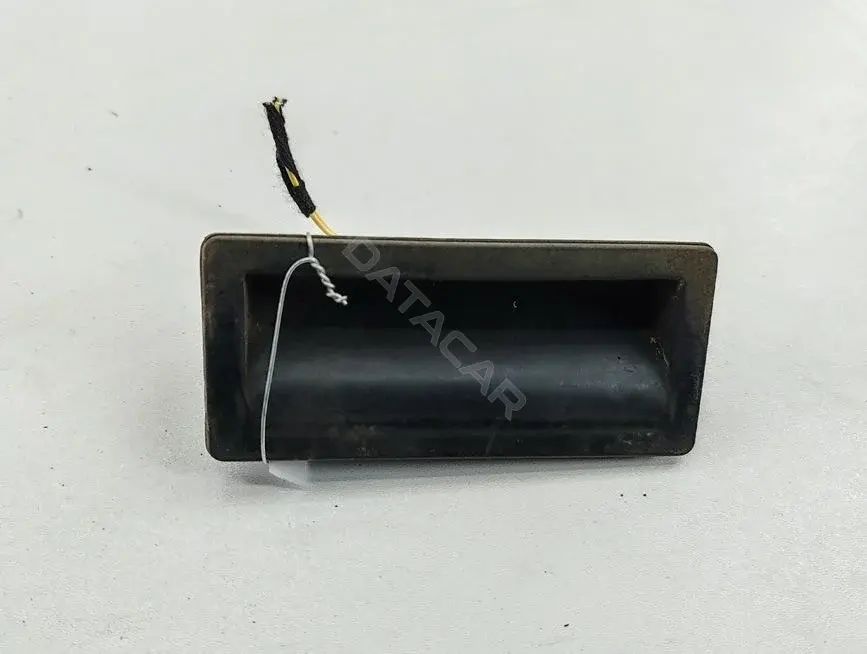 Ручка крышки багажника 5N0827335B