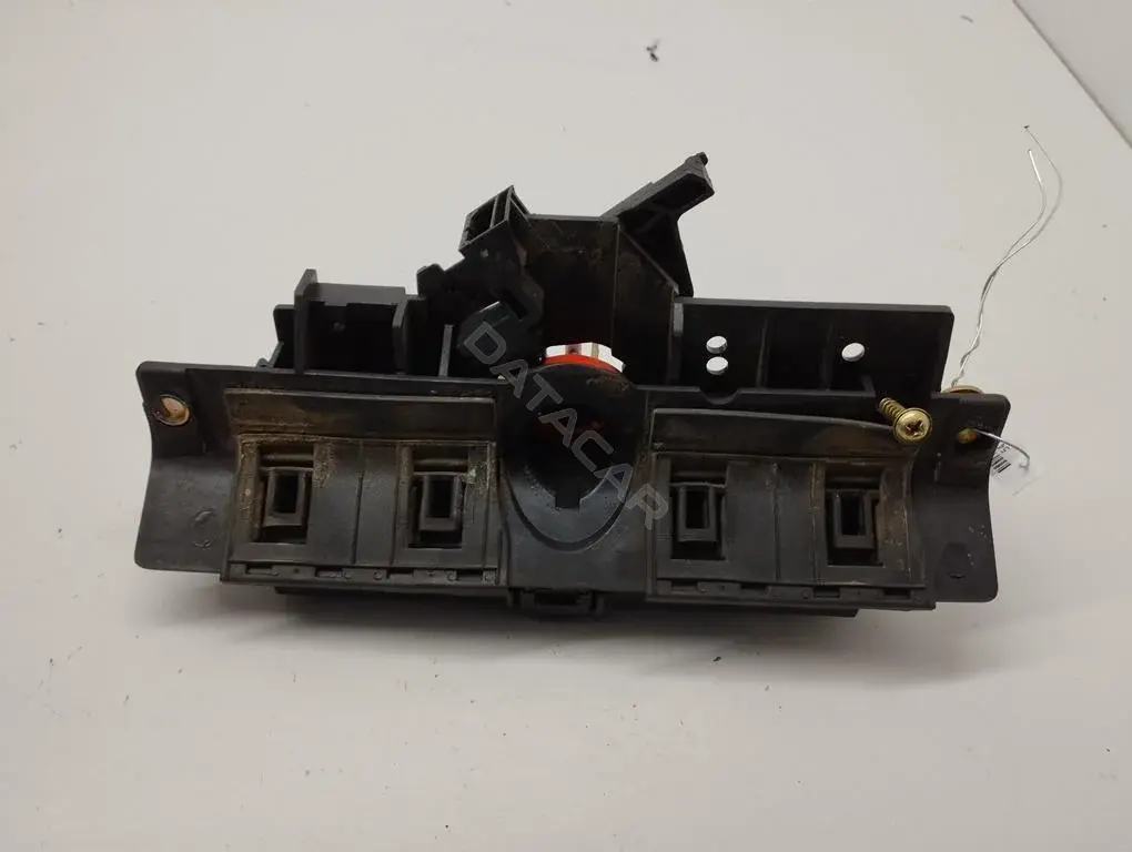 Ручка крышки багажника 4B0827565H