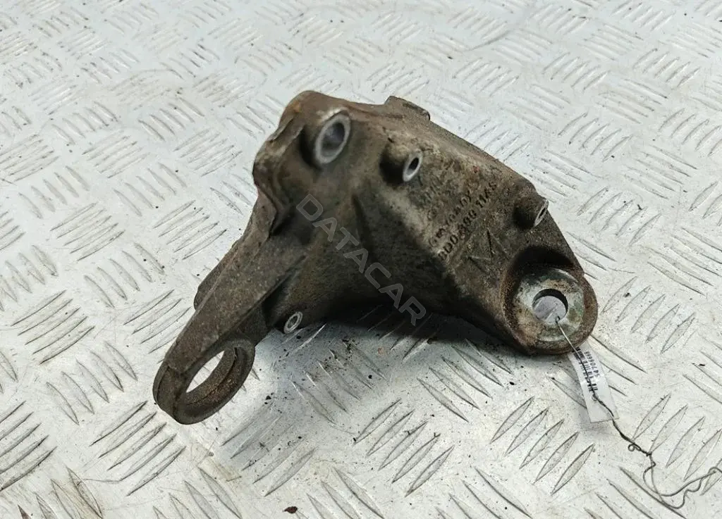 Подушка КПП 8D0399114S
