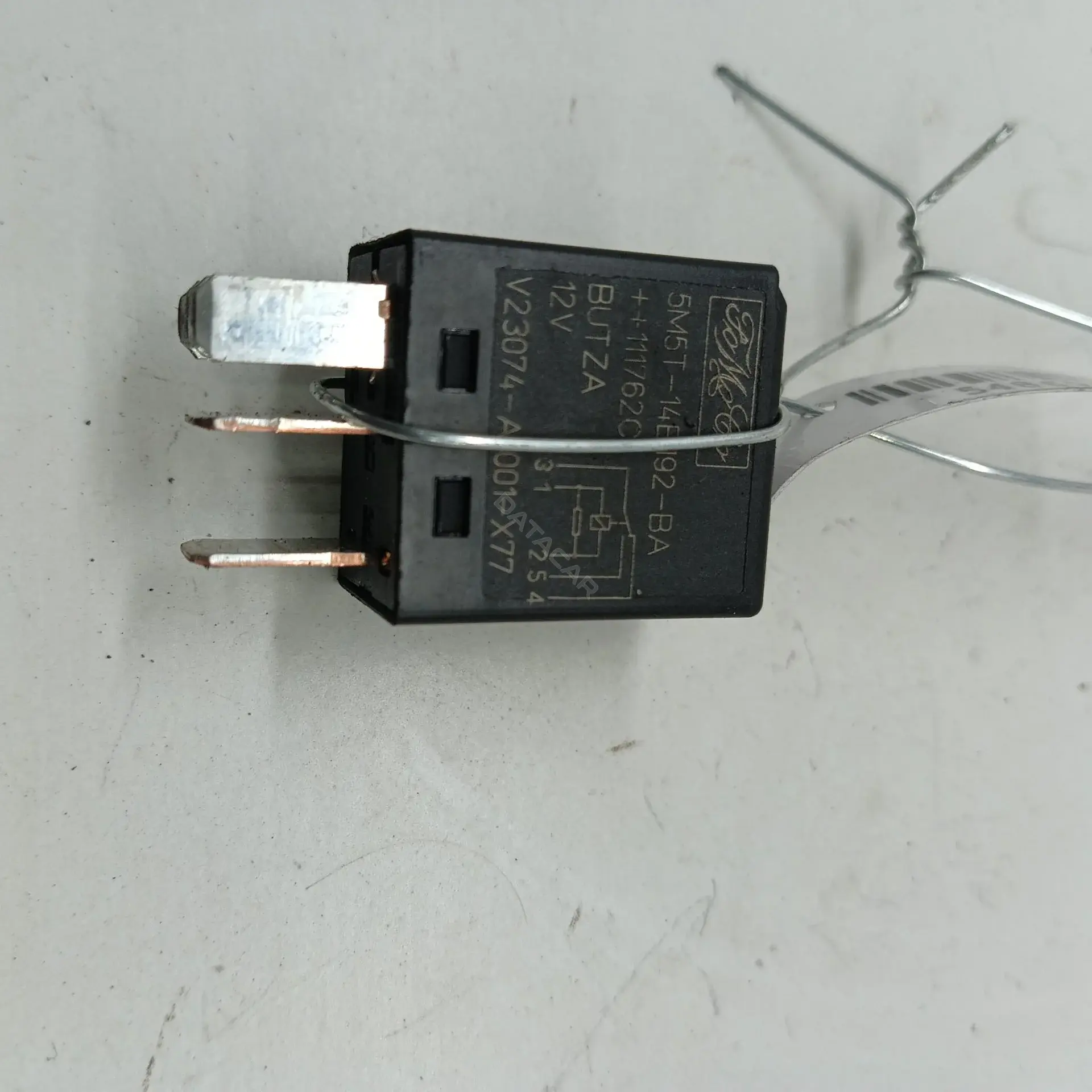 Многофункциональное реле 5M5T14B192BA