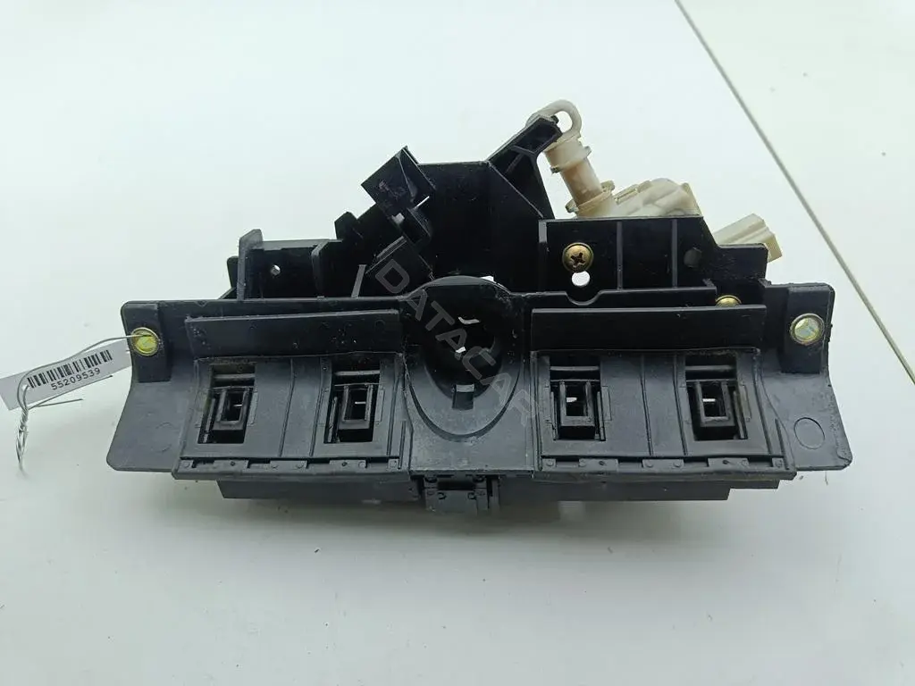 Ручка крышки багажника 4B0827565