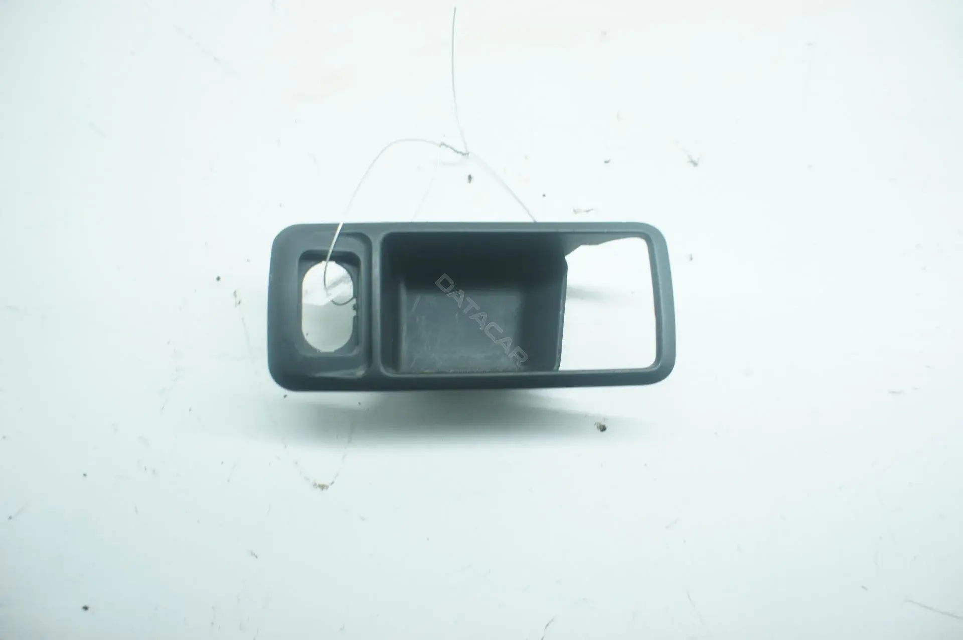 Кронштейн ручки двери 3M51226A36ADW