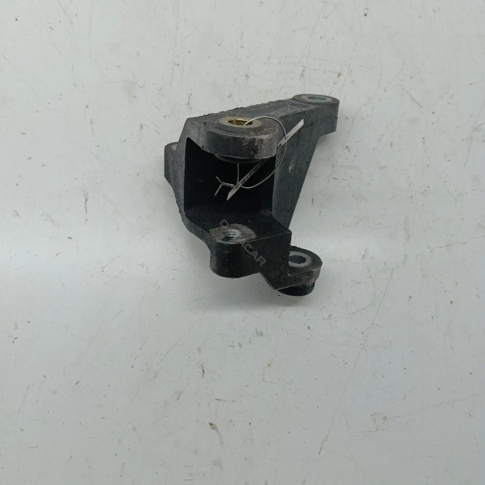 Подушка КПП 98AB6P093CF