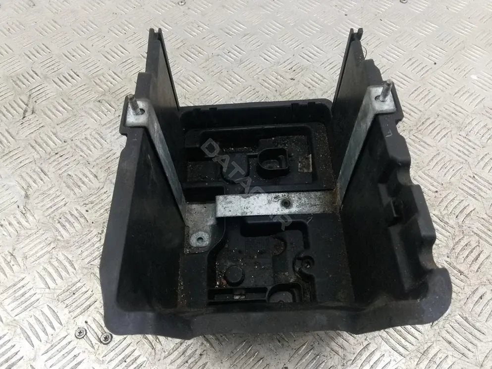 Кожух аккумулятора 8V21-10723-BD