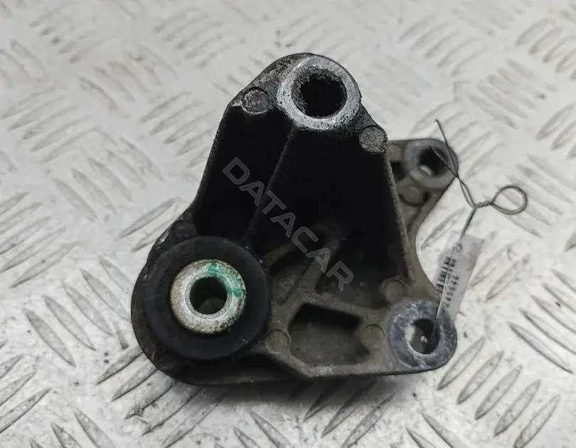Подушка КПП 3M516P093D