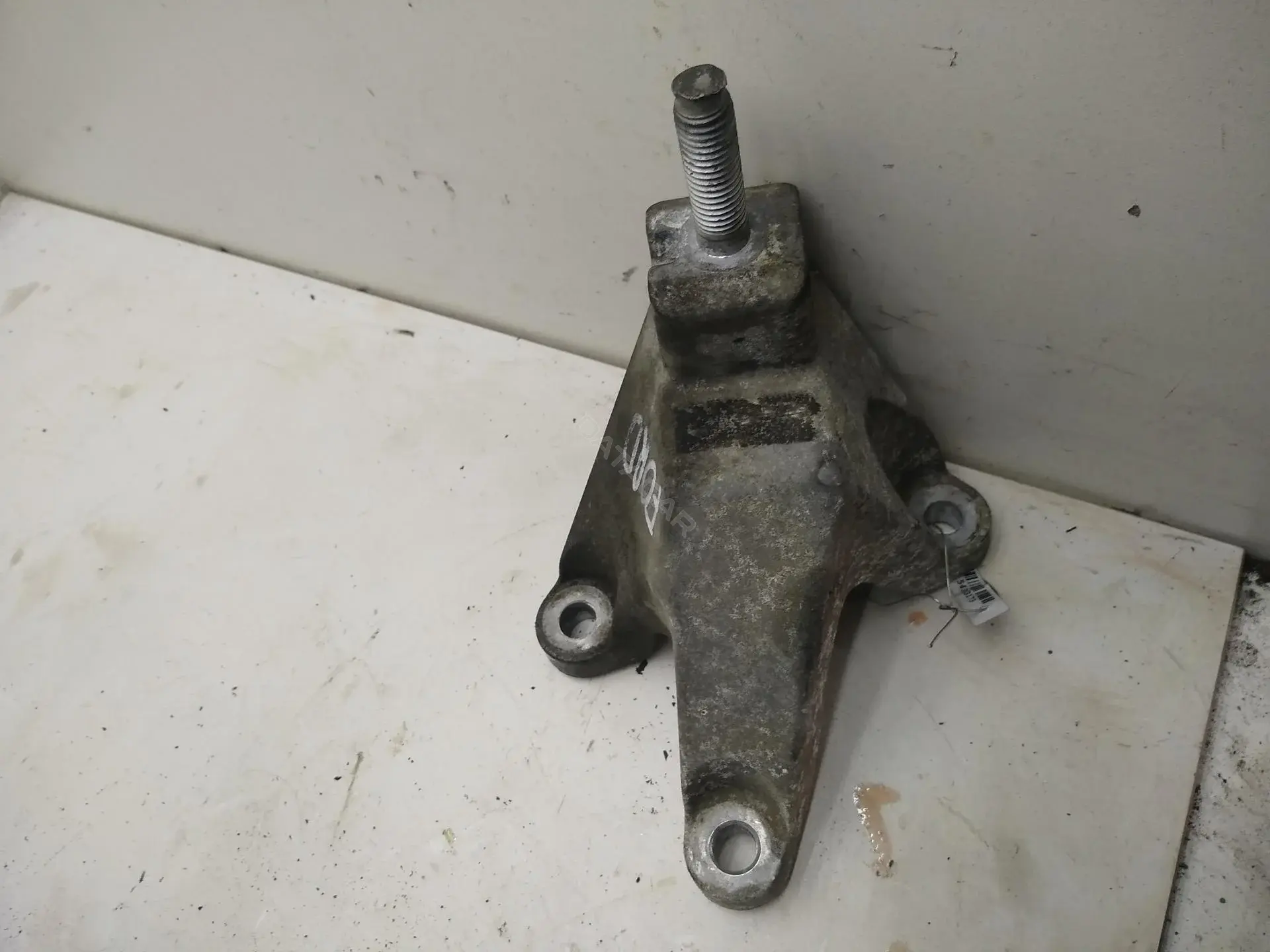 Подушка КПП 98AB7M125CG