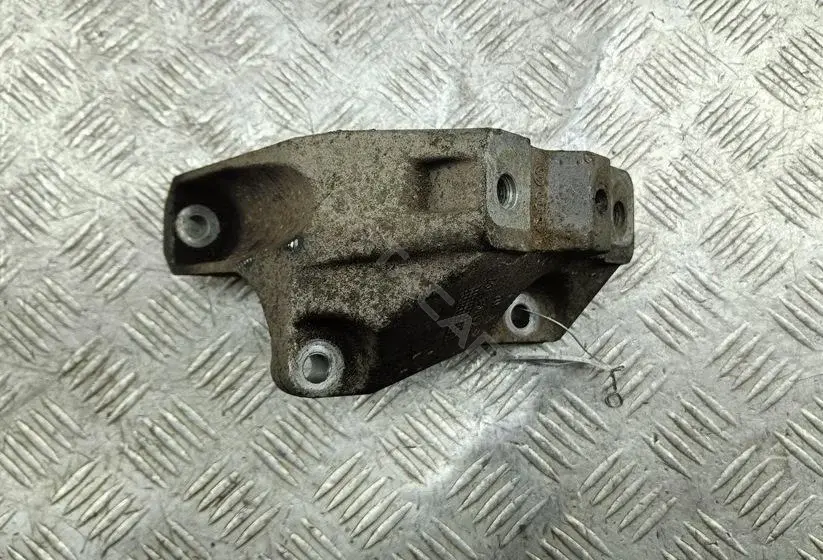 Подушка КПП 1J0199117Q