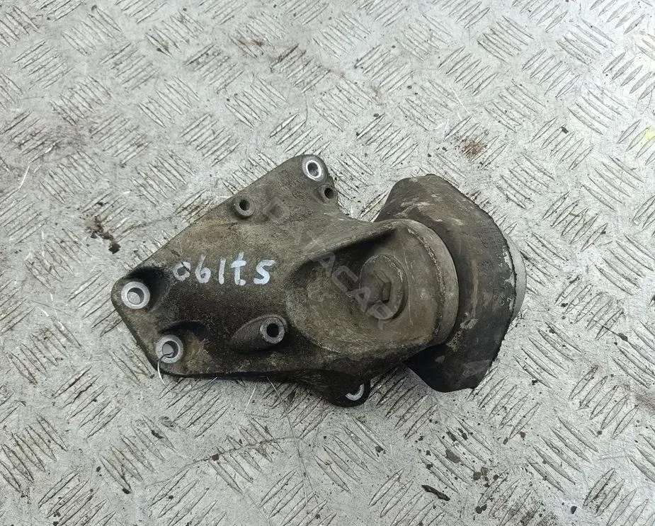 Подушка КПП 4F0399113