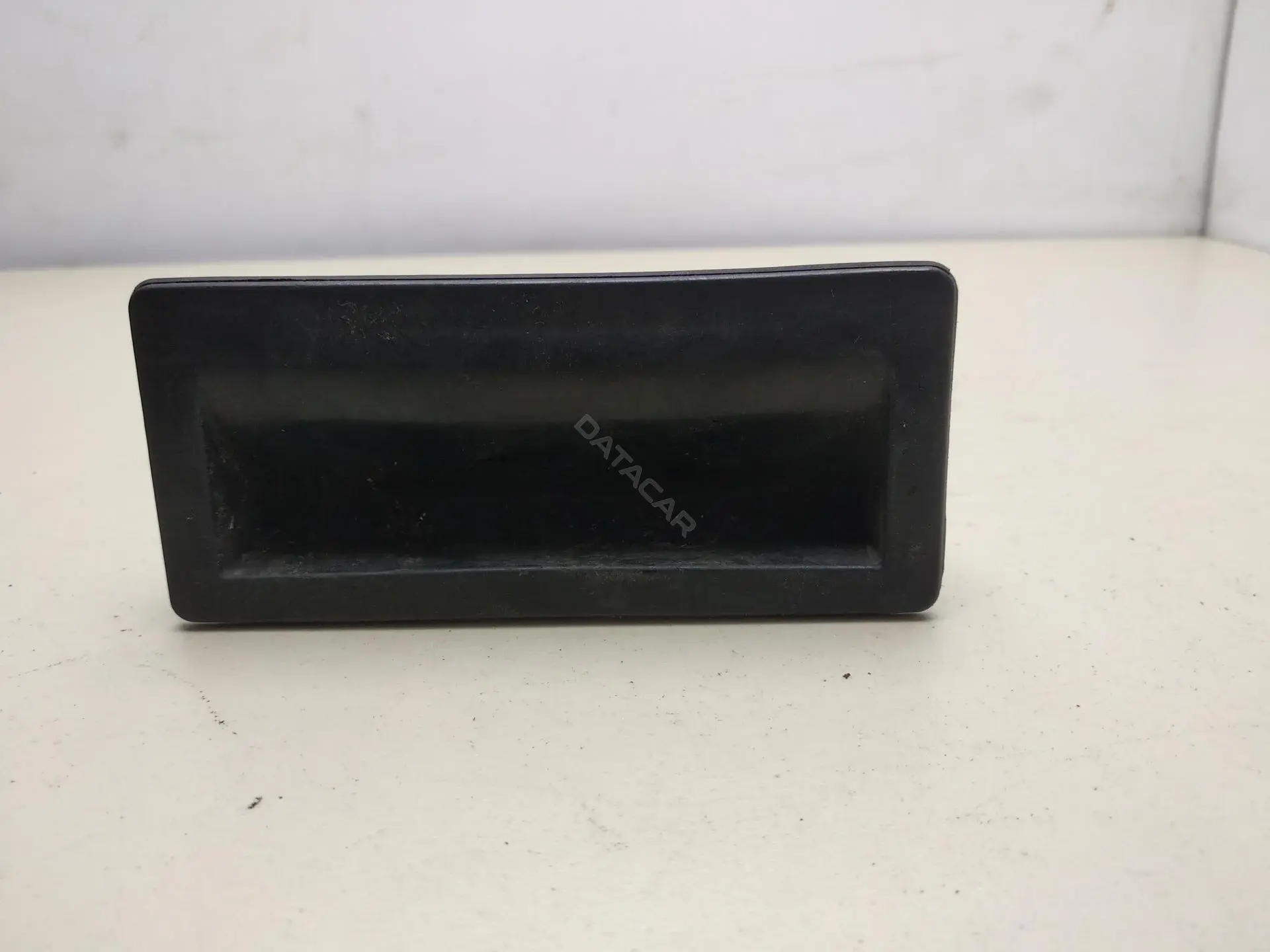 Ручка крышки багажника 5N0827566B