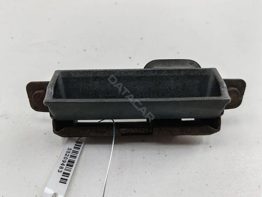 Ручка крышки багажника D350-62-410B