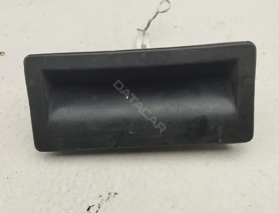 Ручка крышки багажника 5N0827566