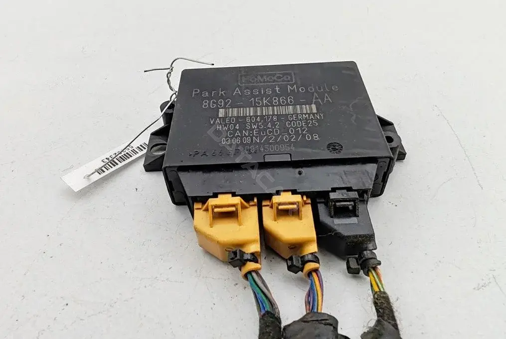 Блок управления парктрониками 8G9215K866AA