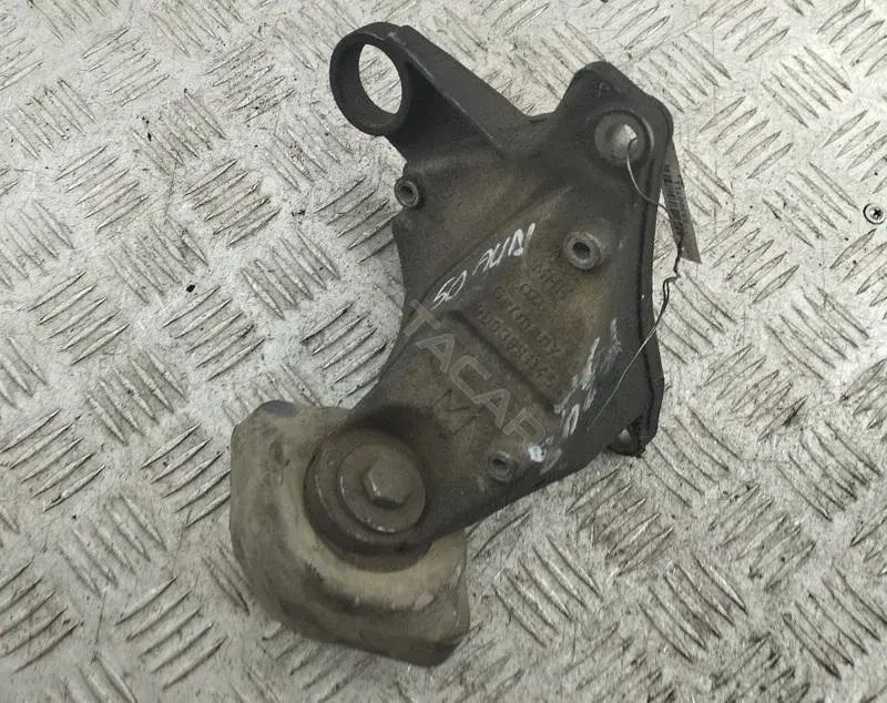 Подушка КПП 8D0399114S