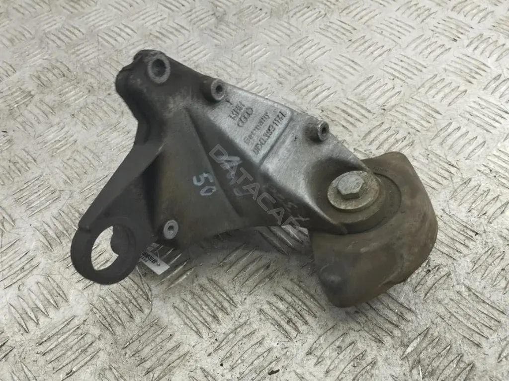 Подушка КПП 8D0399114L