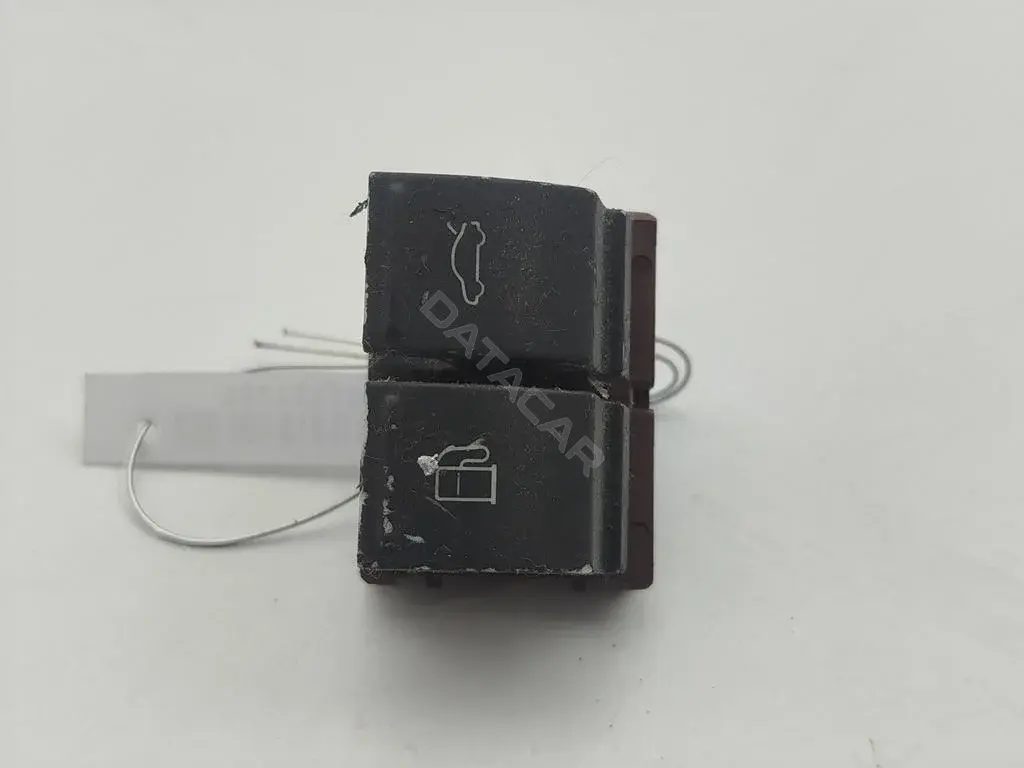 Кнопка открытия лючка топливного бака 3C0959903