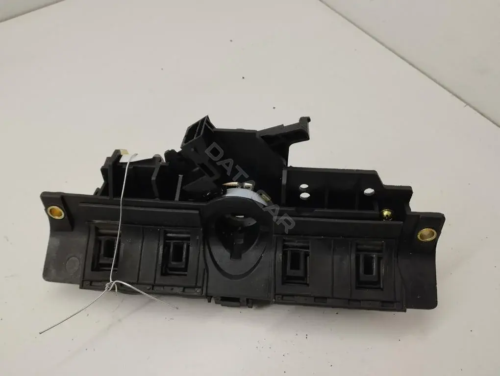Ручка крышки багажника 4B0827565