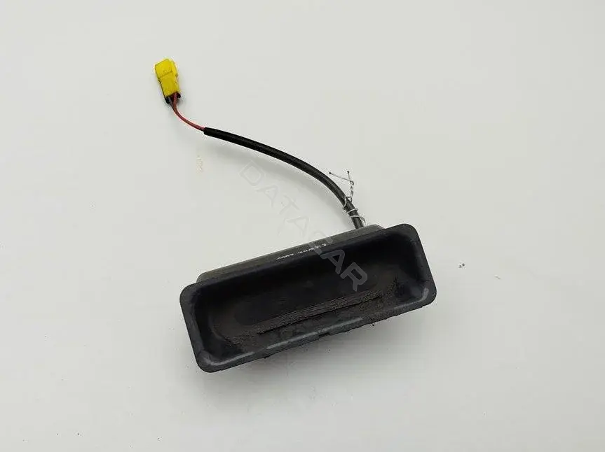 Ручка крышки багажника 8168035