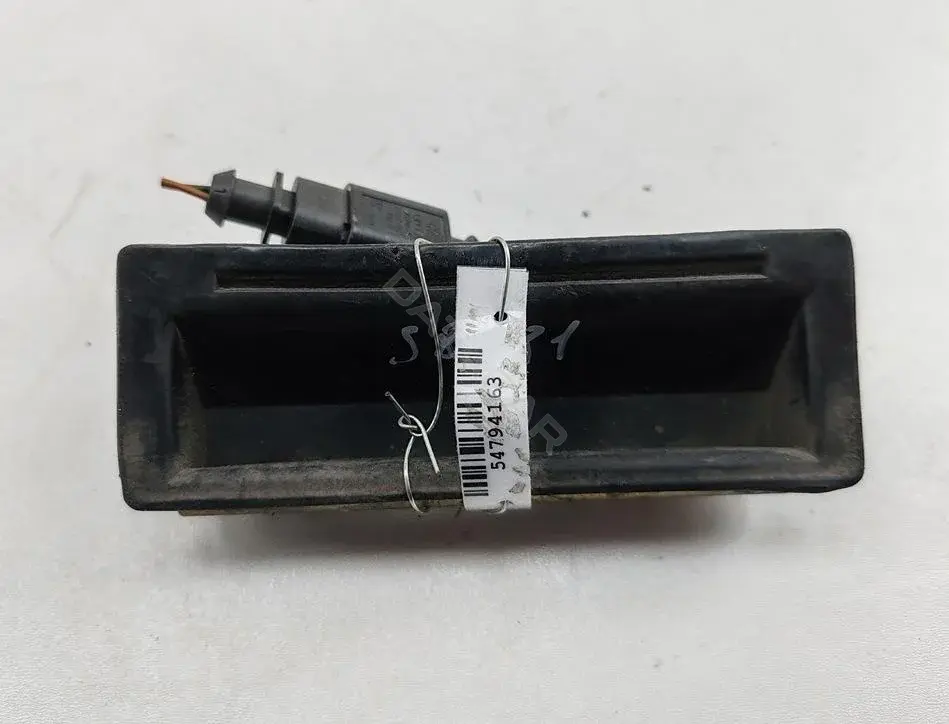 Ручка крышки багажника 1J0827566F