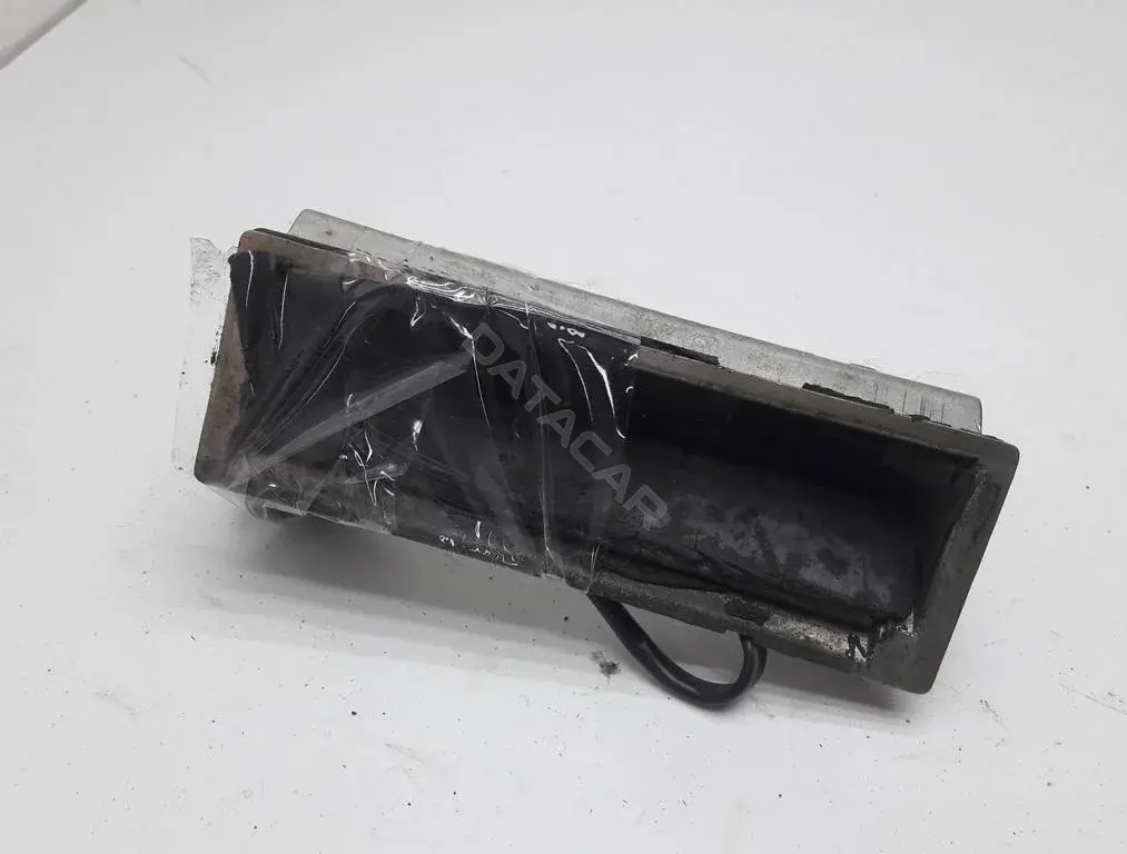 Ручка крышки багажника 1j0827566c