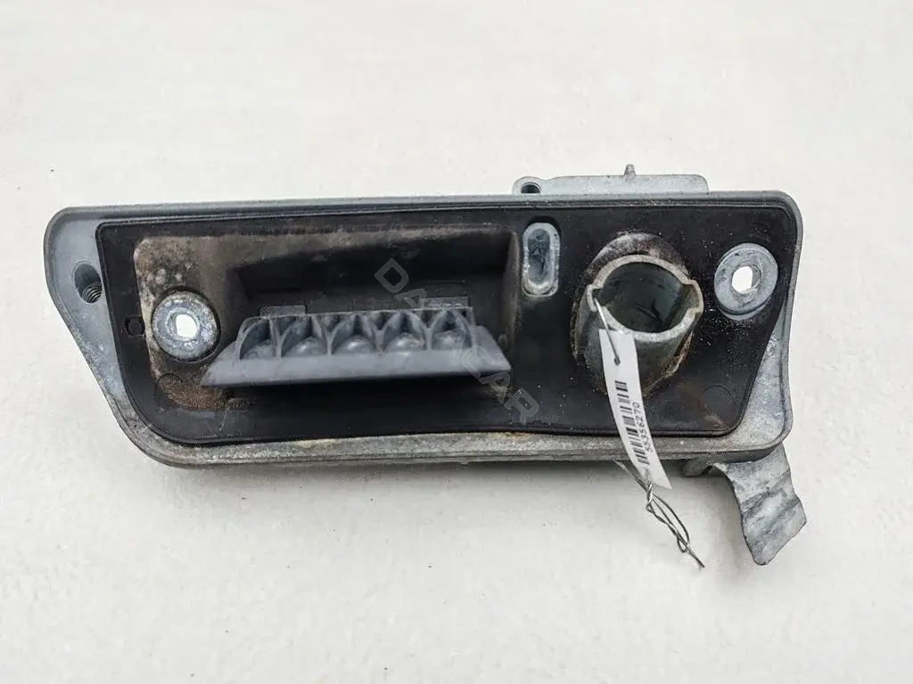 Ручка крышки багажника 2K0827565H