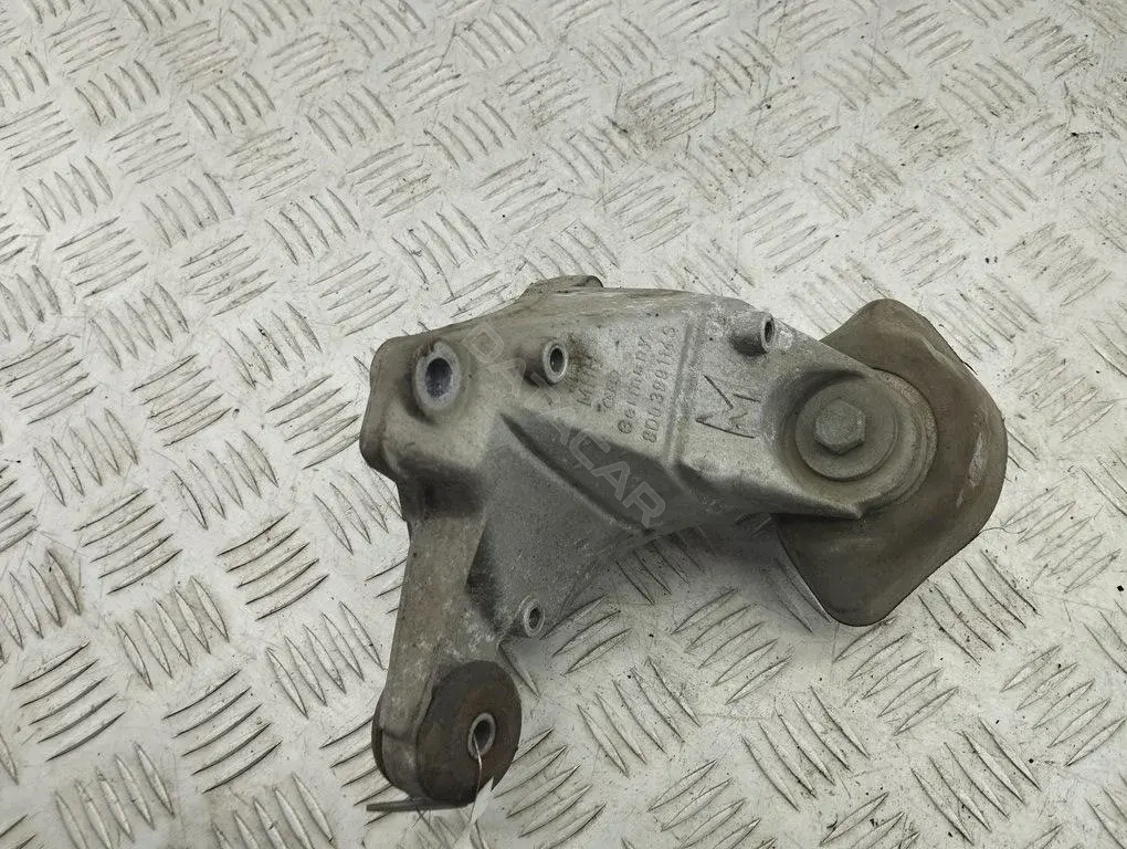 Подушка КПП 8D0399114S