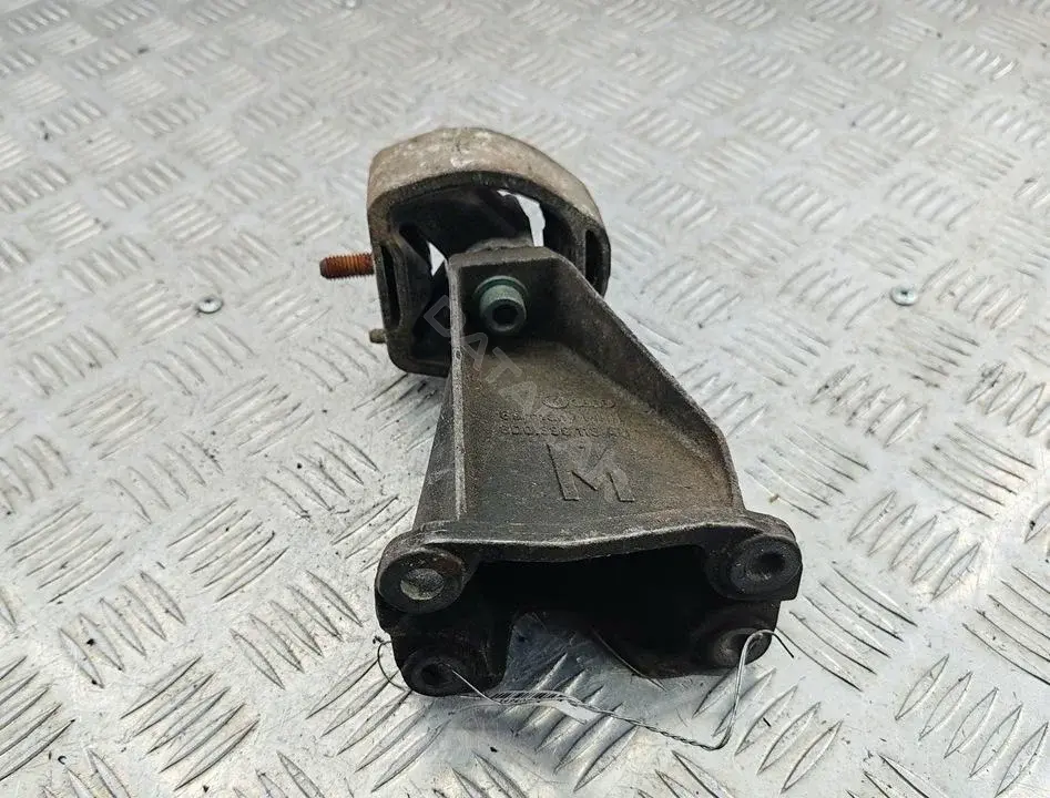 Подушка КПП 8D0399113AB