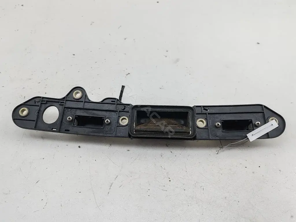 Ручка крышки багажника 1T0827574C