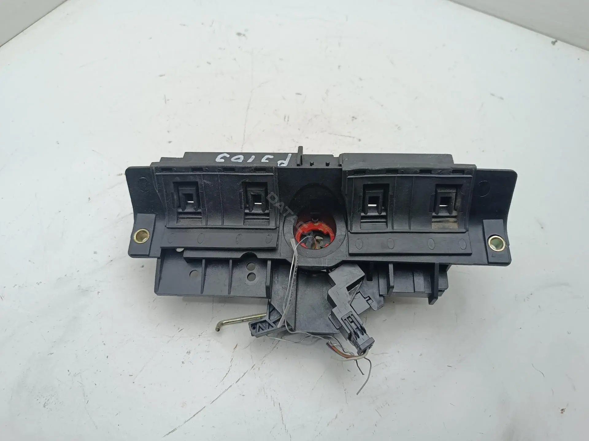 Ручка крышки багажника 4B0827565