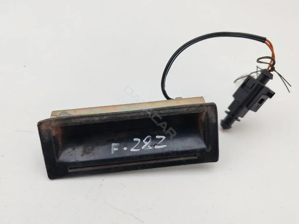 Ручка крышки багажника 1J0827566D