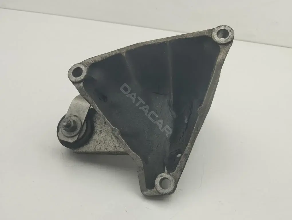 Подушка КПП 8D0399114S