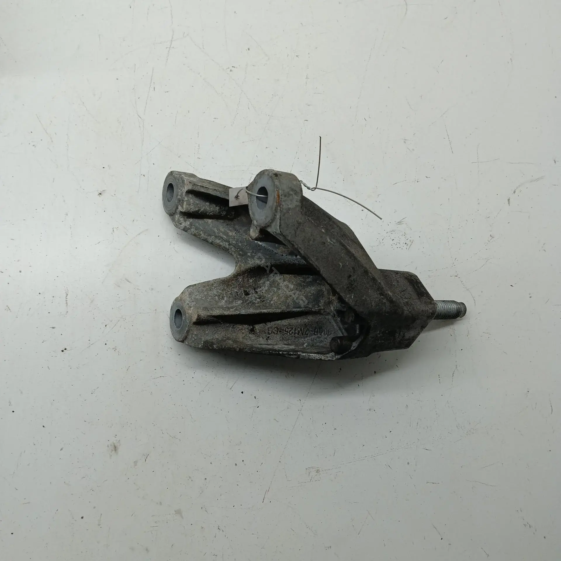 Подушка КПП 98AB7M125CG