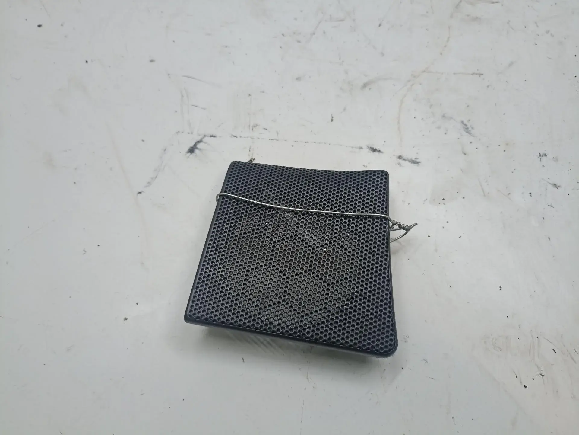 Сетка для динамика 09146528