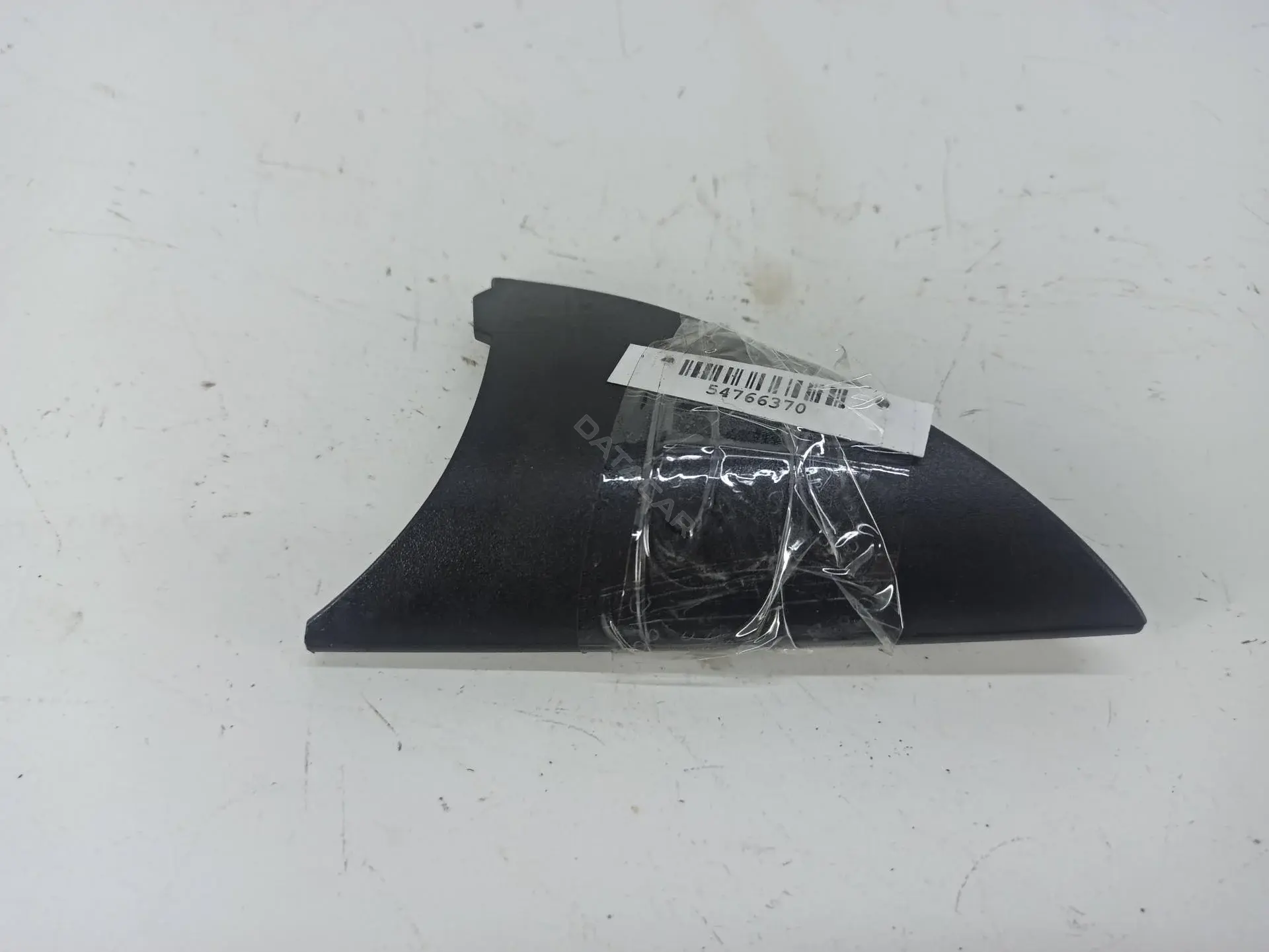 Крышка зеркала 8D0857506