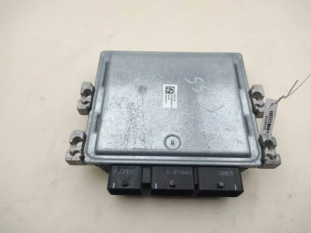 Блок управления двигателем 7G9112A650UE
