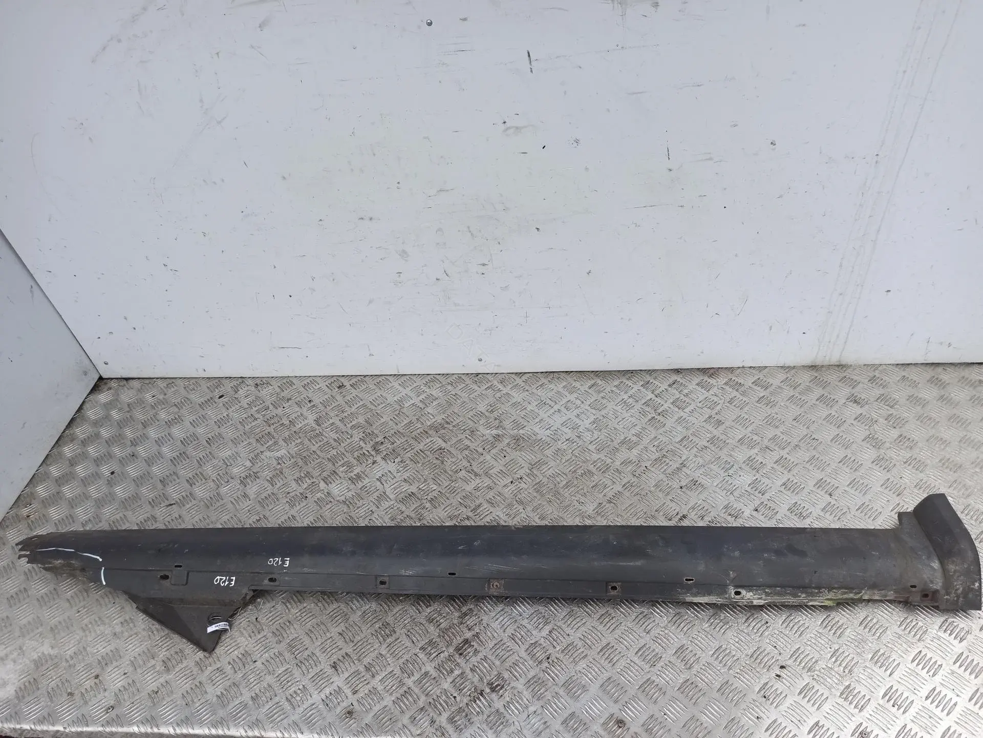 Накладка на порог 4Z7853860