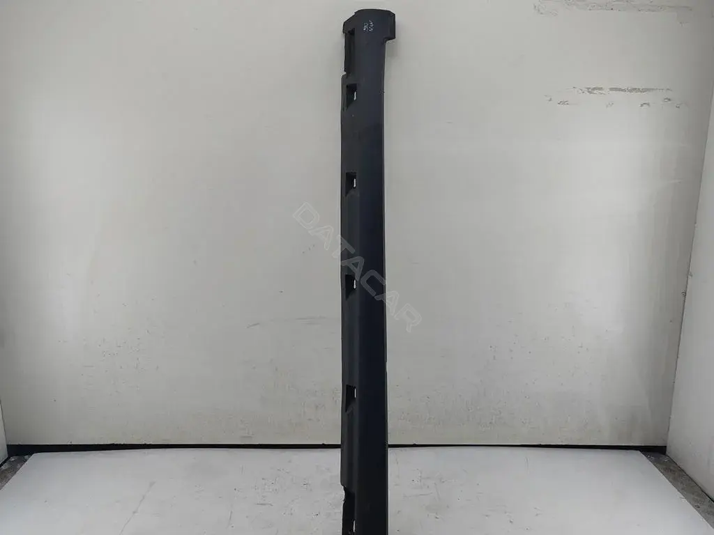 Накладка на порог 3C0853855B