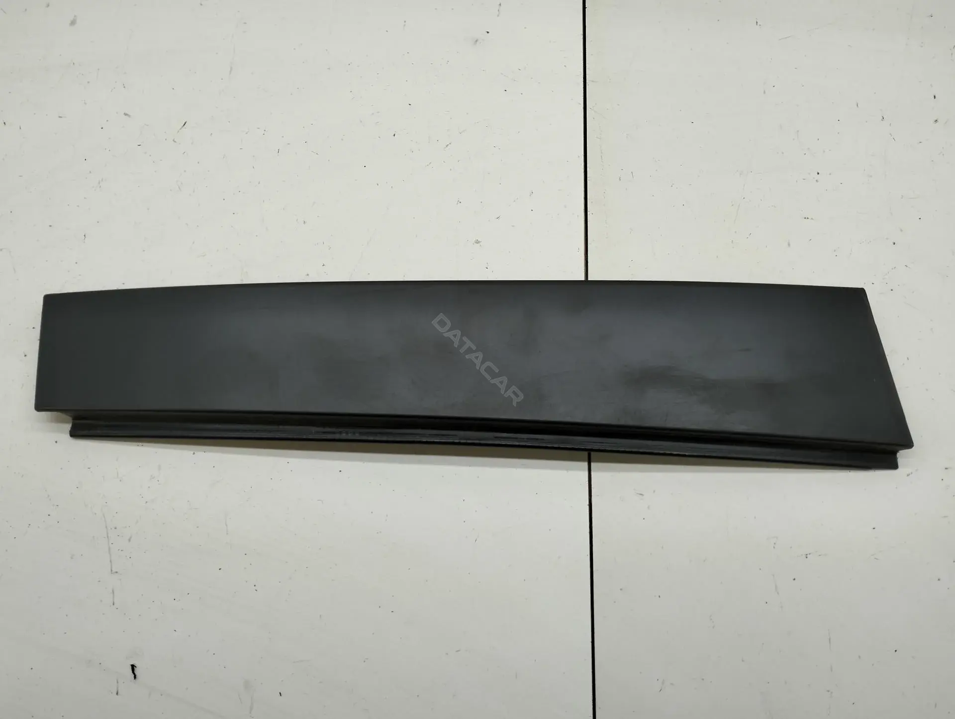 Накладка двери 5M0839103C