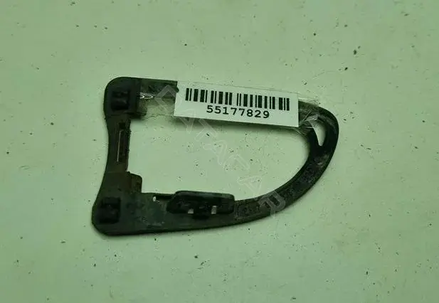 Накладка ручки двери 3C0839209b