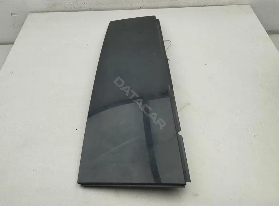 Накладка двери 5L0839904